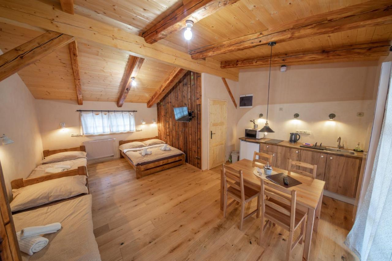 Apartment Ve Mlyne Тепліце-над-Метуї Екстер'єр фото