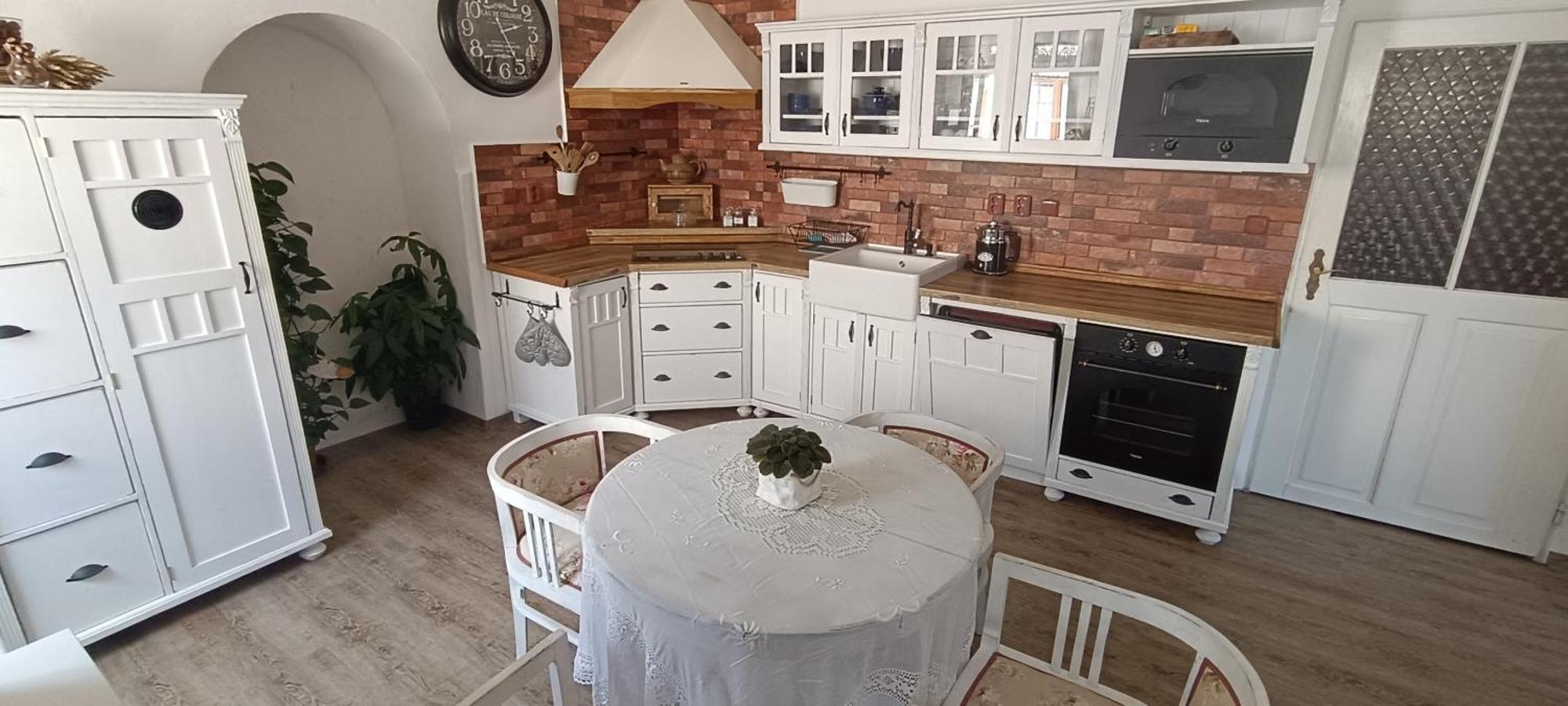 Apartment Ve Mlyne Тепліце-над-Метуї Номер фото